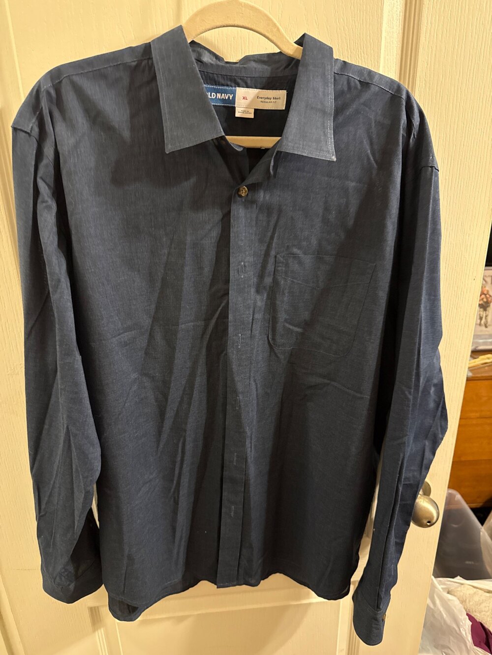 Old Navy Everyday Shirt Blue Cotton Blend XL Regular Fit - Picture 2 of 5